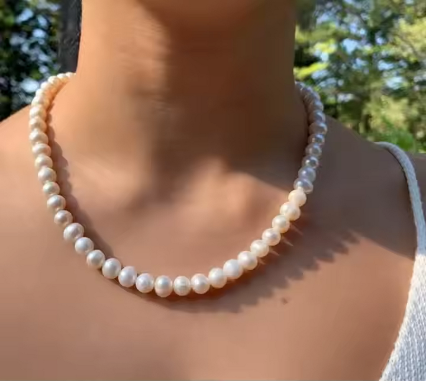 Eternal Bloom – Classic Round Pearl Choker