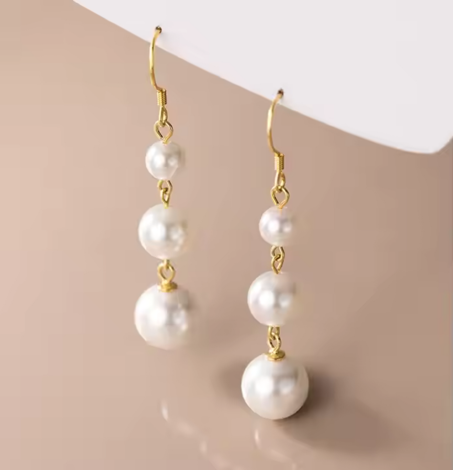 Tribunal Drops ā Everyday Elegance Pearl Earrings