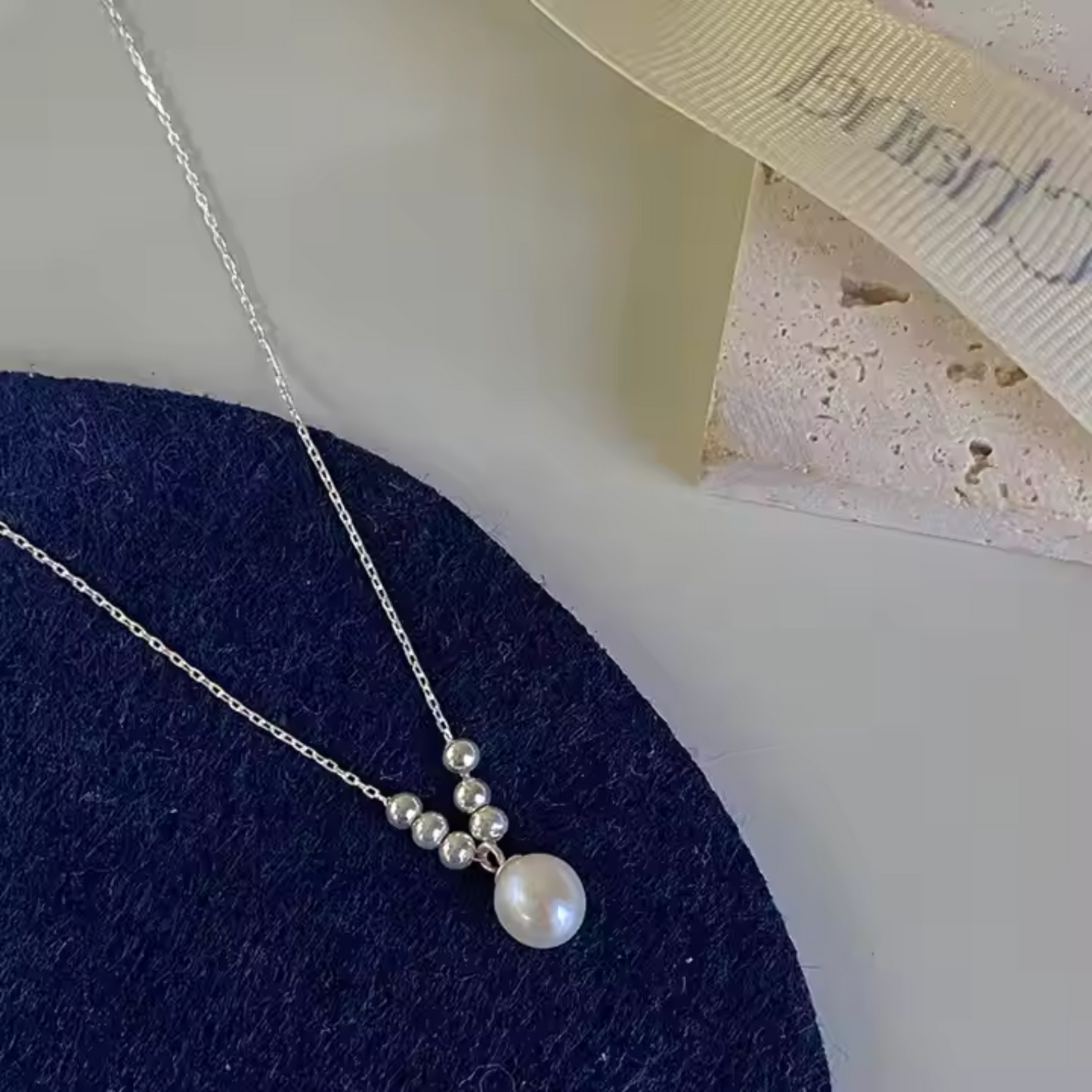 ✨Silver V-Line Luxe Necklace